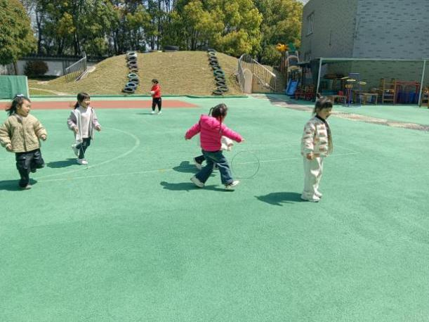 民间游戏与童蒙养正教育融合_幼儿园民间游戏教案_大班民间游戏专题