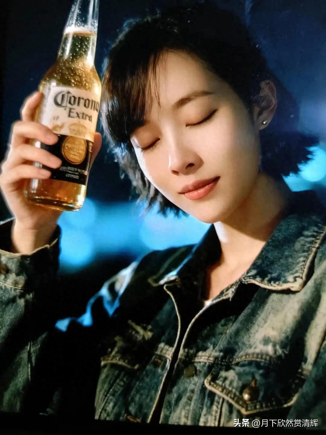 举起是酒杯，更是生存的礼仪