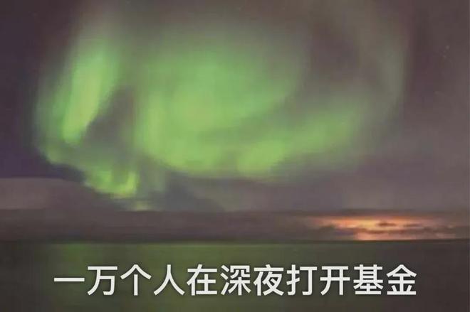 疲于分享朋友圈_90后社交压力_疲于打卡网红店