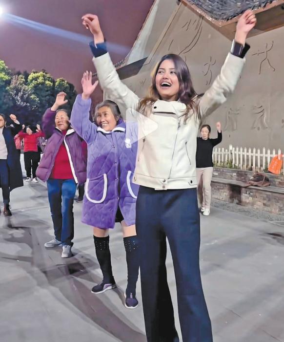 成为中国人_模仿中式生活_国内的社交媒体